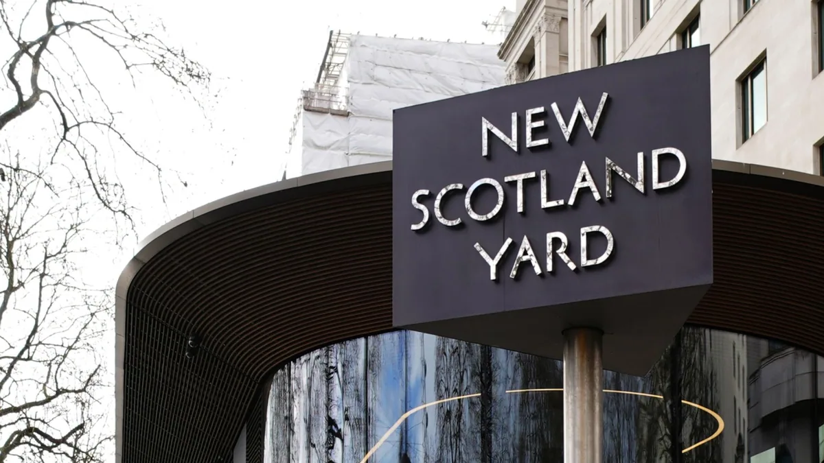 Metropolitan Police Head Resigned Over Work Phone Use